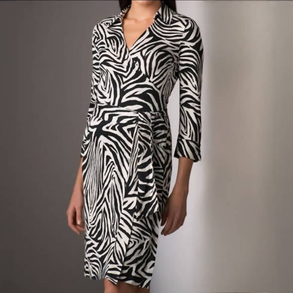 Diane Von Furstenberg Black & White Long Sleeve Animal Print Midi Wrap Dress - Picture 1 of 16